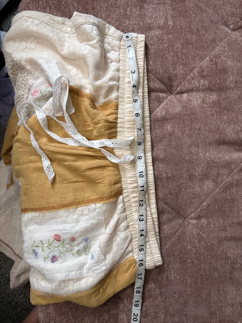 Pol mustard patched flower pants - Picture 5 of 5